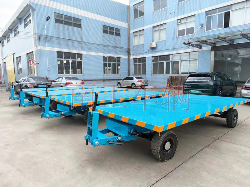 6吨金年会（中国）蓝色 带减震带刹车工具拖车