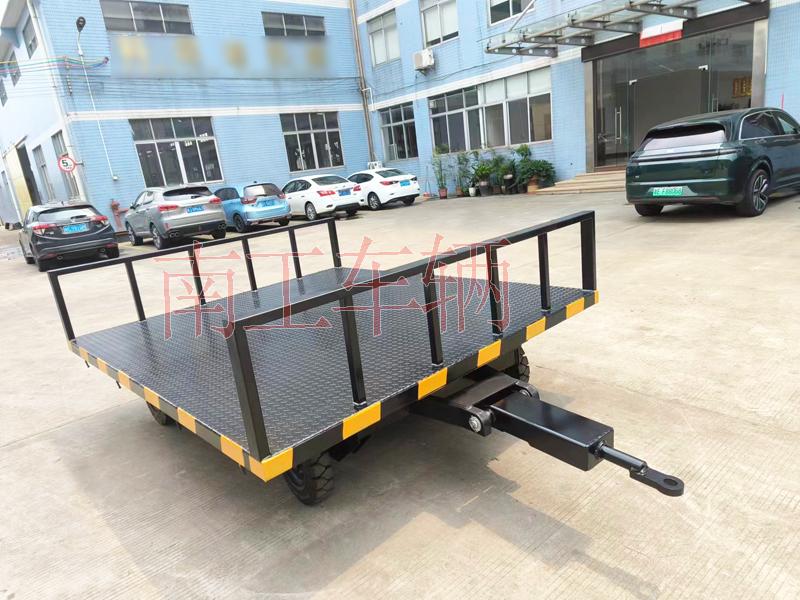 3吨金年会（中国） 前后护栏固定平板车