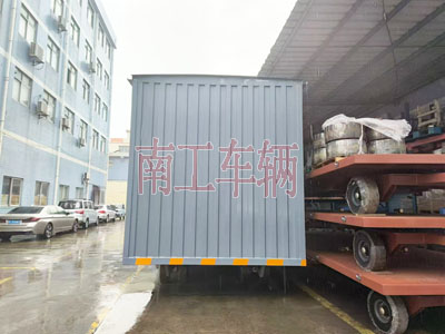 10吨箱式金年会（中国）两侧带卷帘门4I.jpg