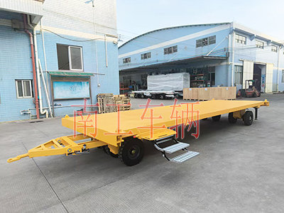 10吨金年会（中国）带液压支腿伸缩梯工具车6I.jpg